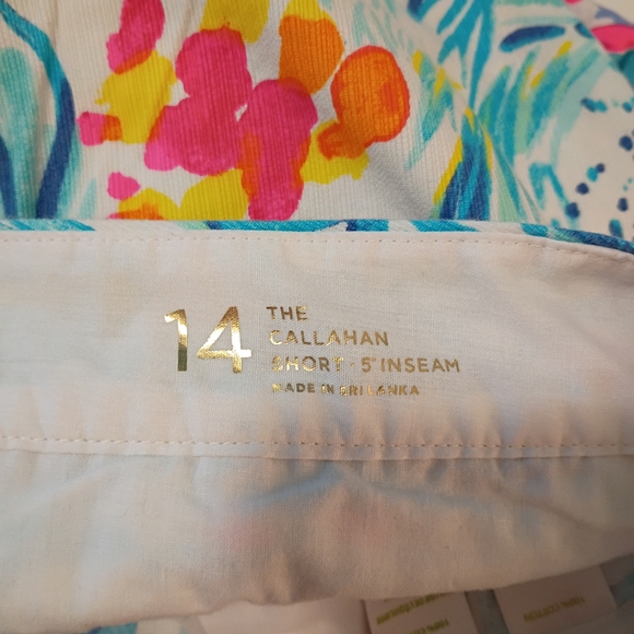 Lilly Pulitzer Tropical Print Women's Shorts EUC 14 - Picture 4 of 5